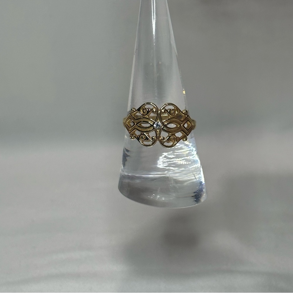 Vintage Avon Gold Tone Ring